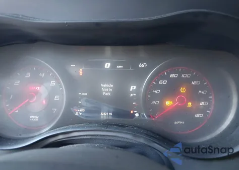 2023 Dodge Charger Scat Pack z USA, uszkodzony, nr VIN 2C3CDXGJ3PH616410